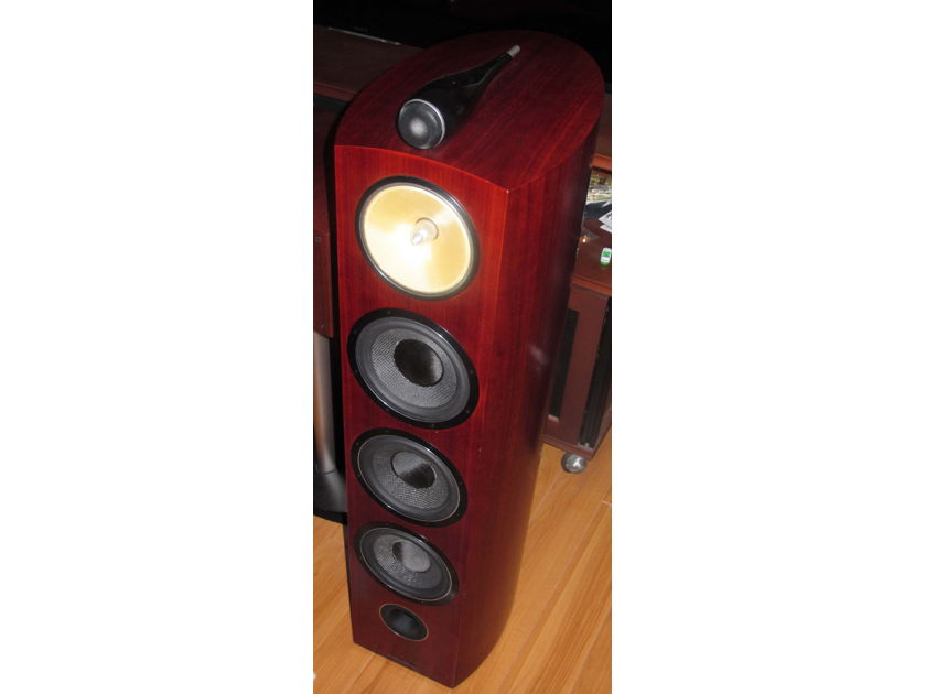 B&W Bowers & Wilkins 803 D2 speakers in Rosenut