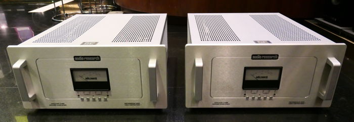 Audio Research Reference 250 SE tube monoblocks power a...