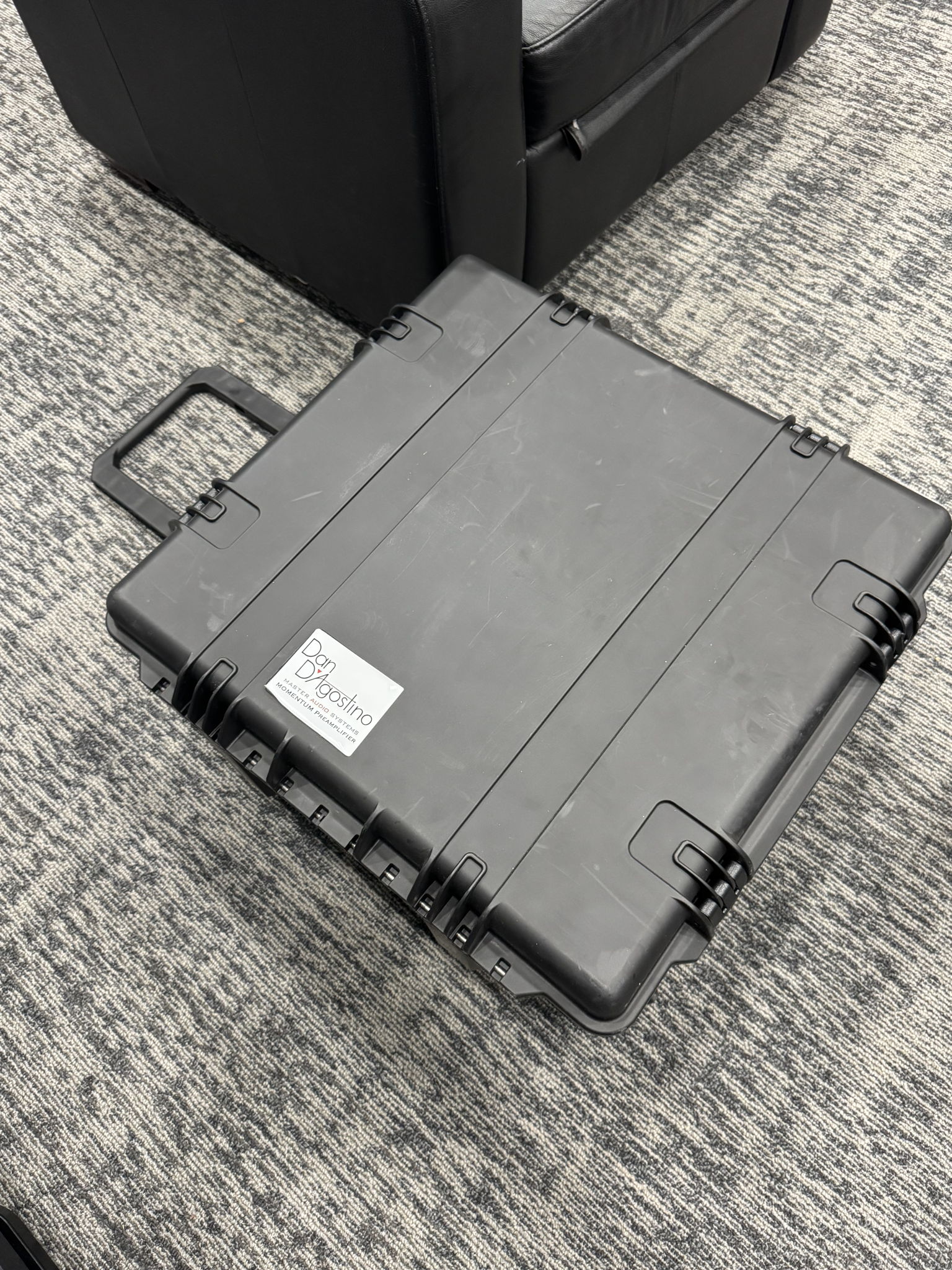 Dan D'Agostino HD Preamp, 3 years old Black 6