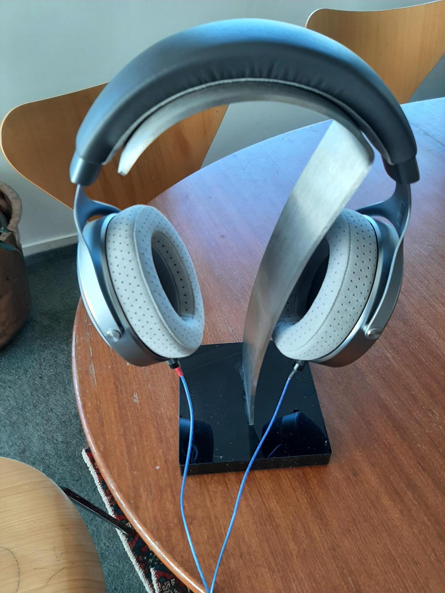 FOCAL CLEAR - AS NEW 3