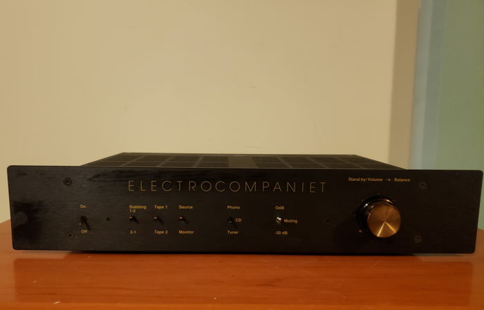 Electrocompaniet EC-1 Stereo Preamplifier with MM phono.