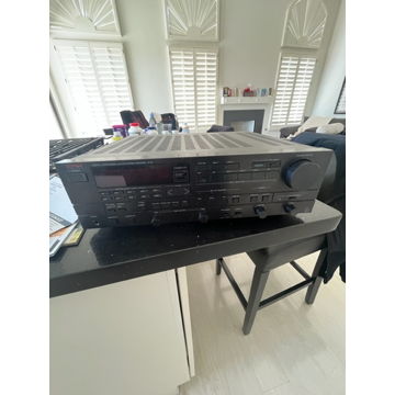 Luxman R-117 Stereo Receiver
