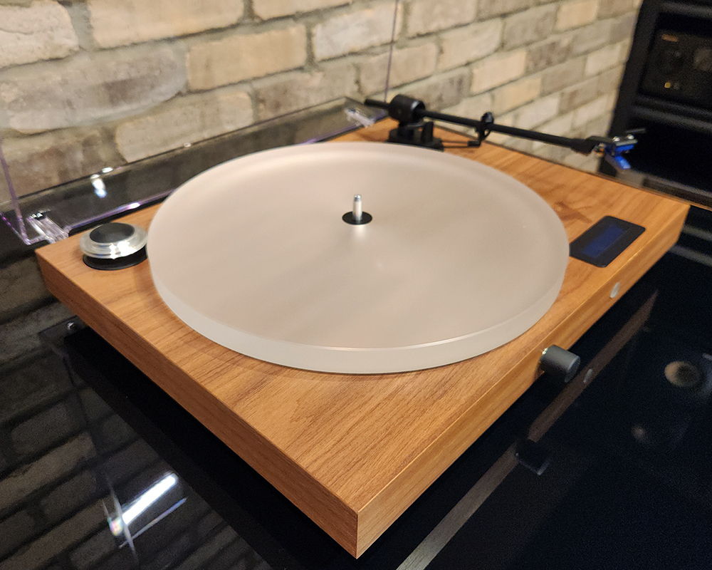 Pro-Ject Audio Systems Juke Box S2 in Walnut w/ Ortofon... 4