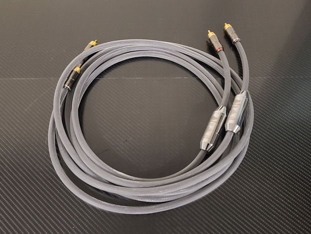 Siltech Cables Explorer 90i Interconnect Cables. 2 Mete...