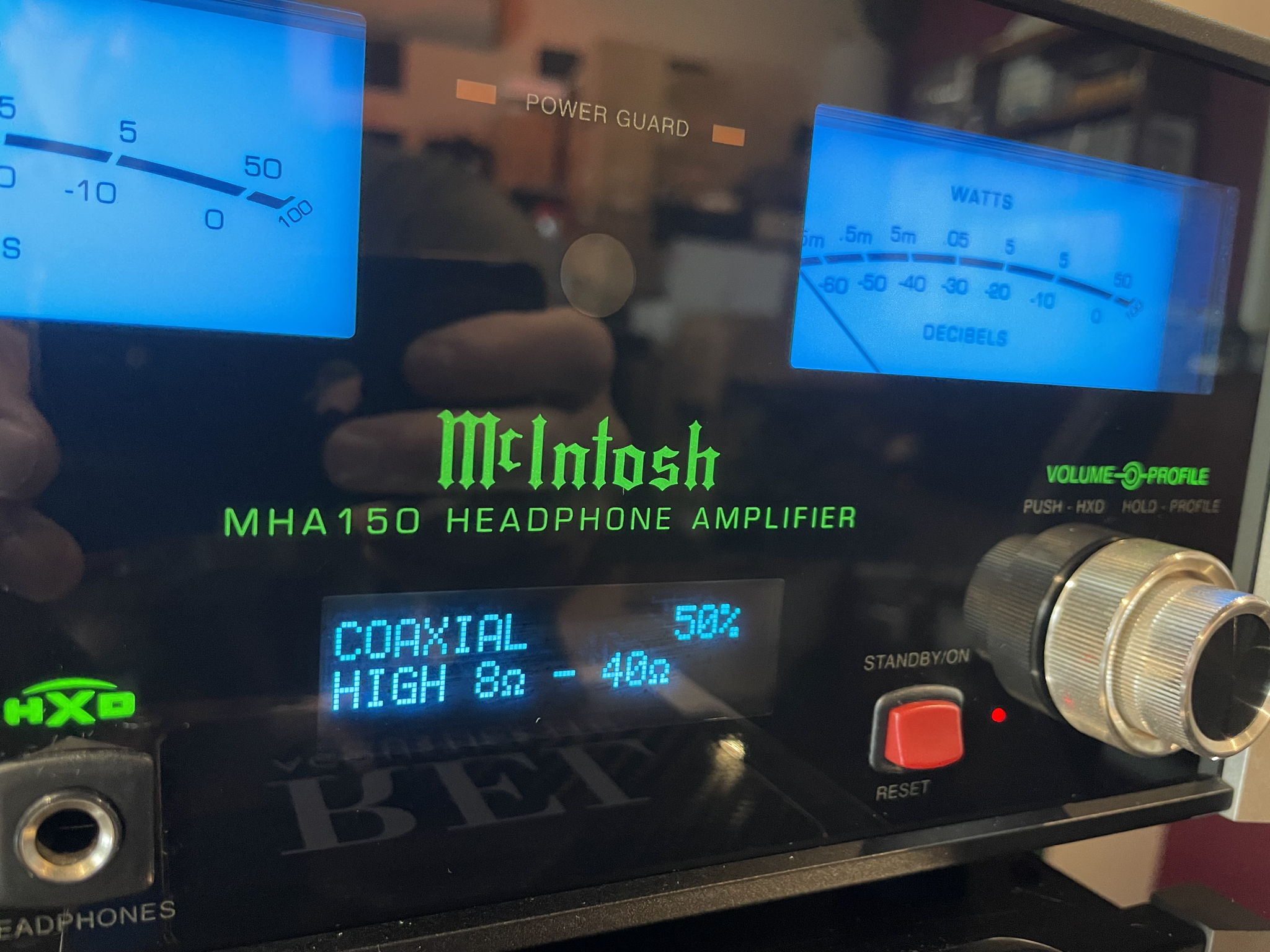 McIntosh MHA-150 Balanced HPA & Speaker Amp w/Remote, A... 4