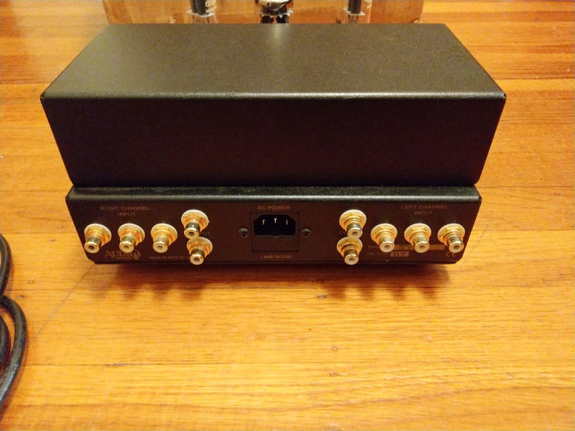 Cary AE3 MkII Tube Preamp (AES) with Remote in Box