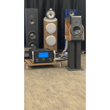 Sonus Faber Extrema Monitor Speakers with Stands