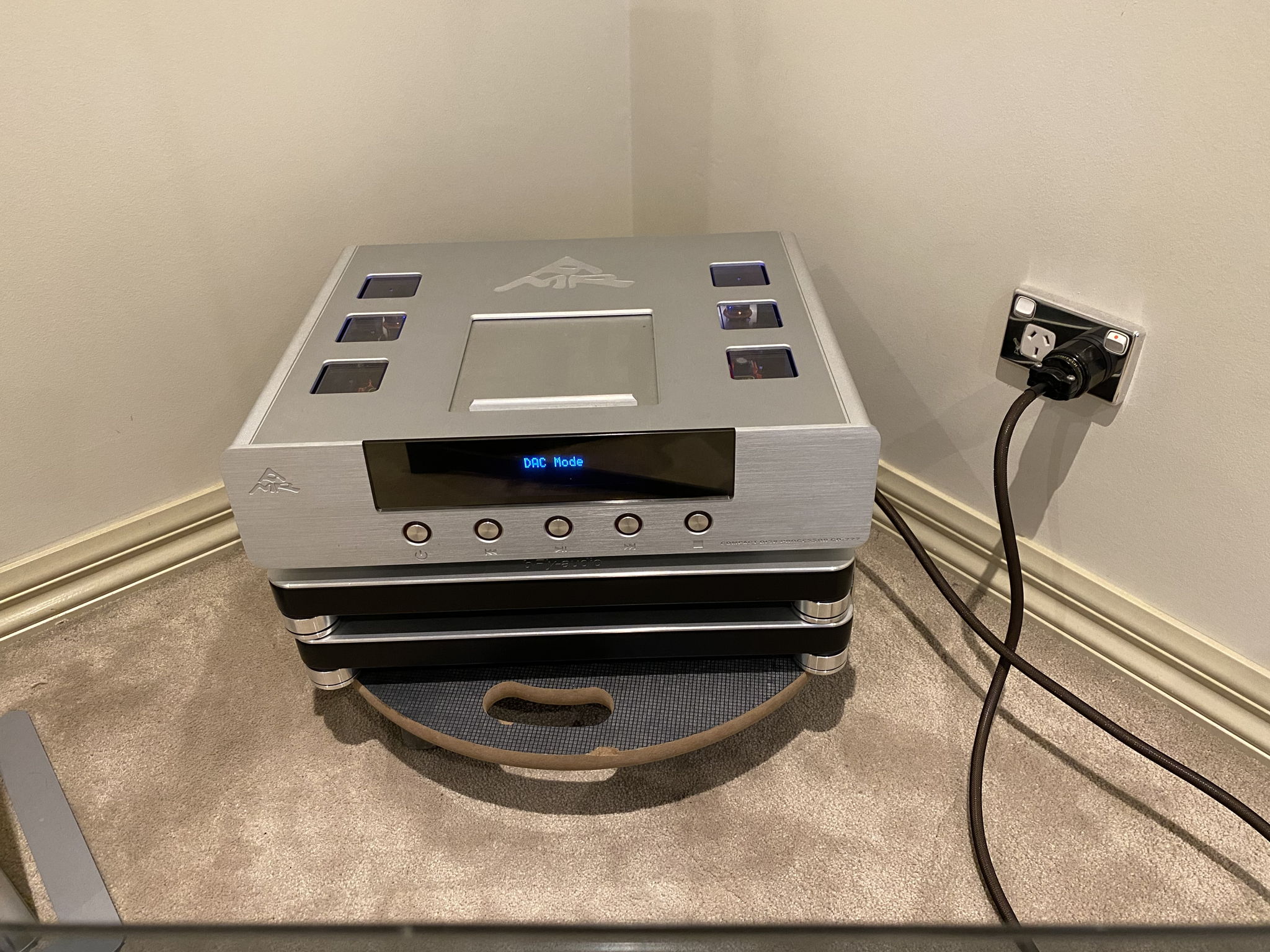 Abbingdon Music Research CD-777 : AMR-CD777 For Sale | Audiogon