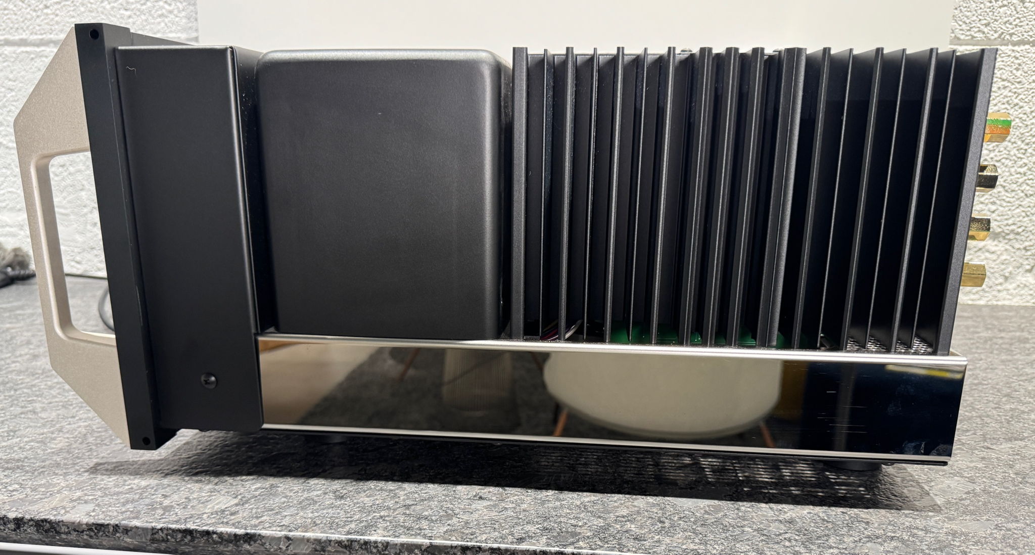 McIntosh MA9500 2-Channel Integrated Amplifier 5