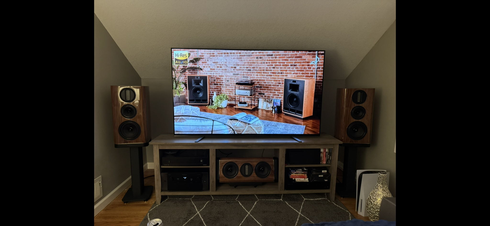 Wharfedale Aura 2 in Stunning Walnut!! 2