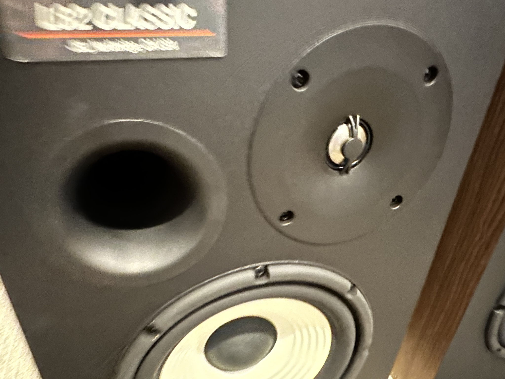 JBL L82 Classic Loudspeakers w/ JS80 Stands 9