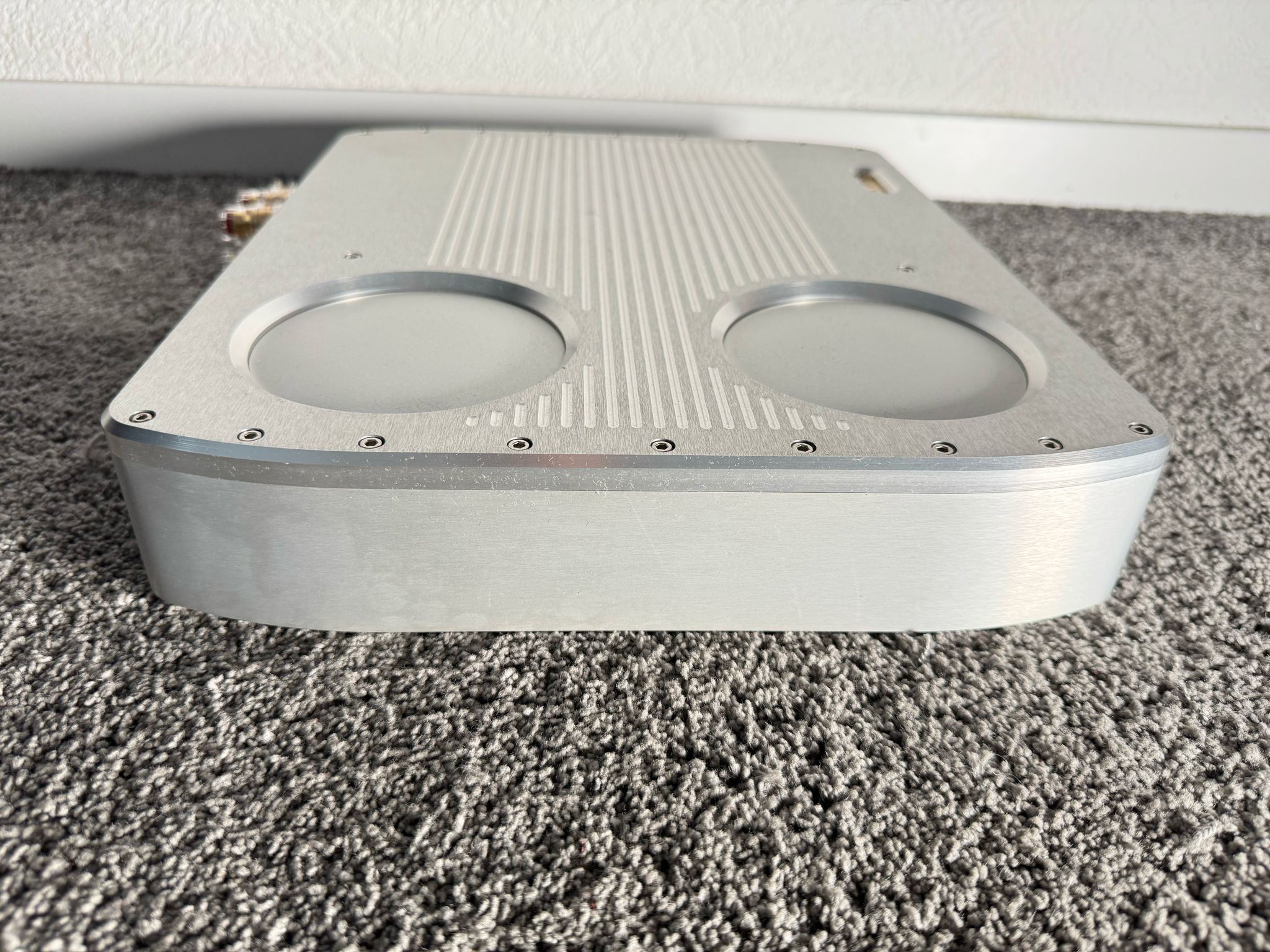 Chord Company Mezzo 140 power amplifier in silver 6