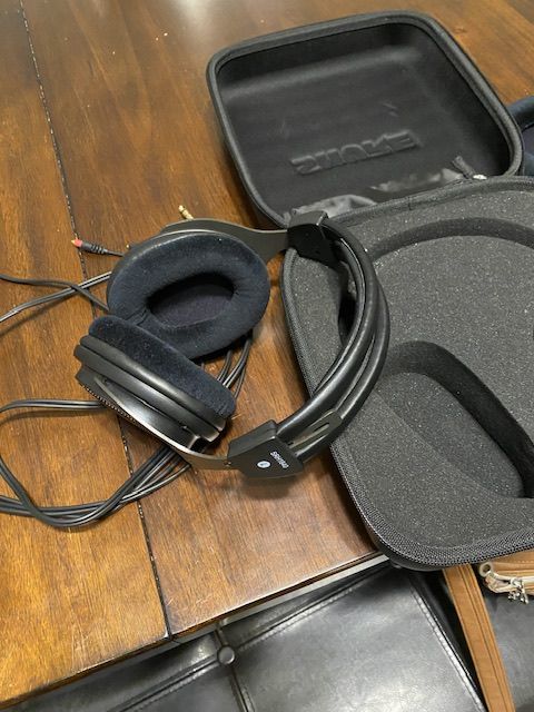 Shure SRH1840 headphones For Sale | Audiogon