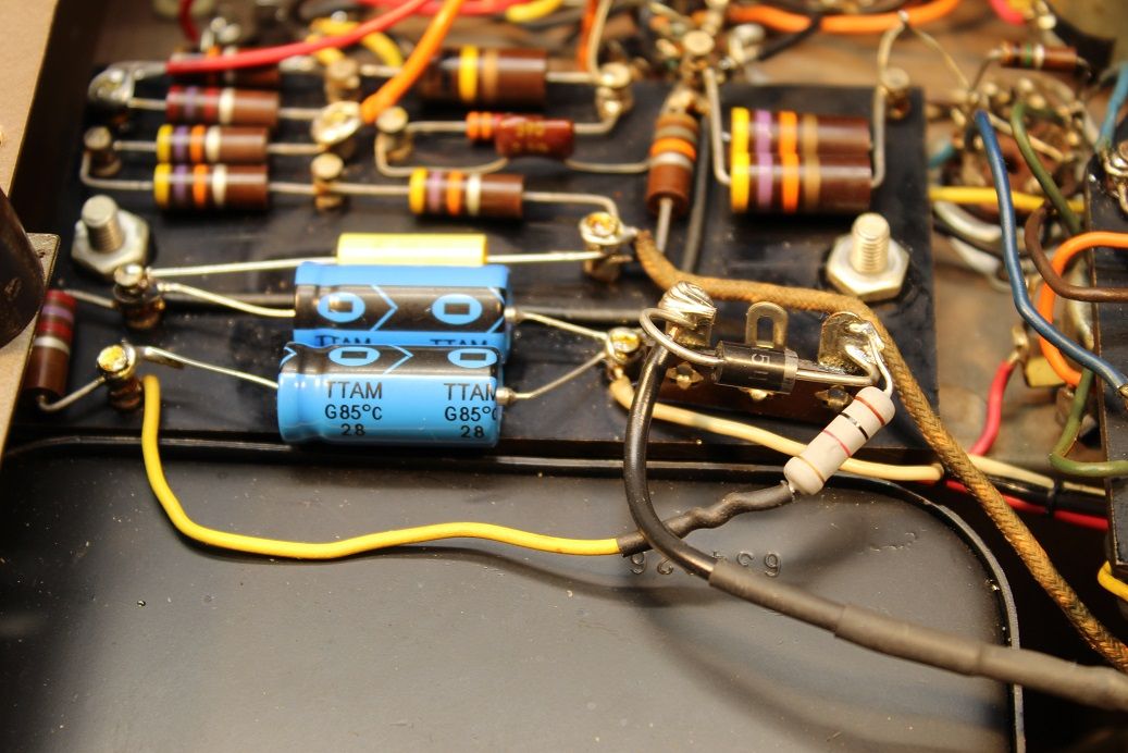 Marantz Model 2 Amplifiers - 1 Pair 4