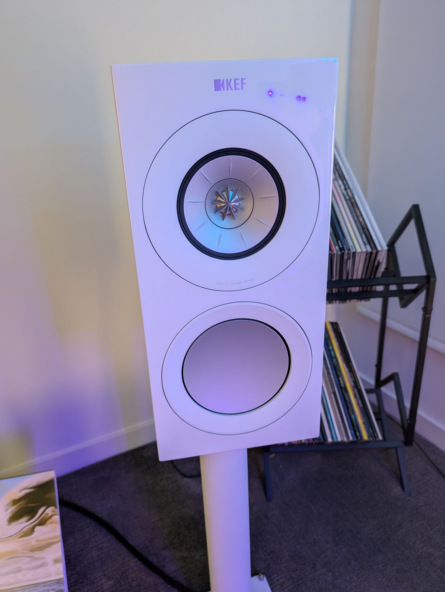 KEF R3 4