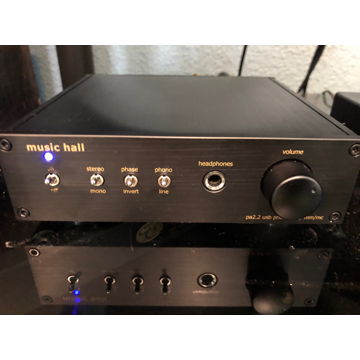 Music Hall pa2.2 MM/MC Phono Preamplifier with Analog t...