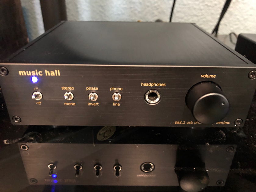 Music Hall pa2.2 MM/MC Phono Preamplifier with Analog to Digital Converter