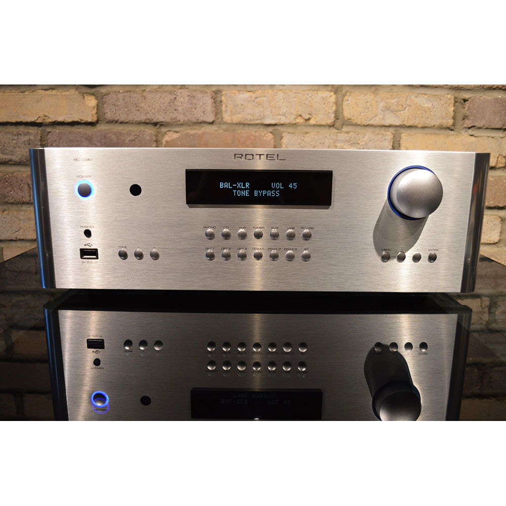 Rotel RC-1590 Reference Stereo Preamplifier with Phono ...