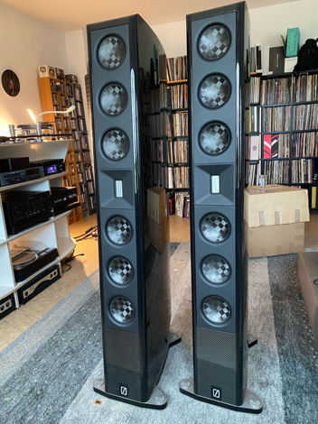 Borresen X6 speakers in black gloss
