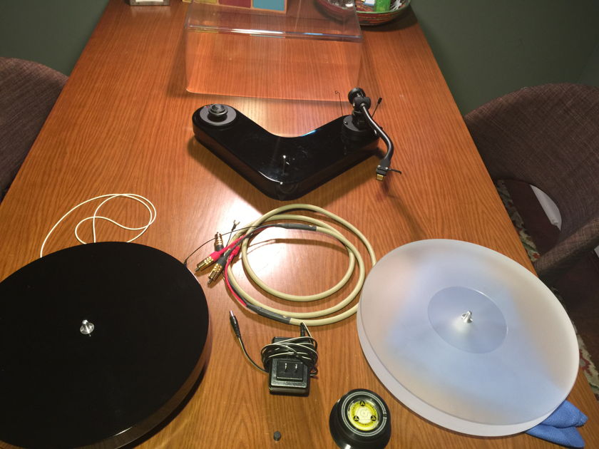 Pro-Ject RPM 1.3 Genie with extras (stock & upgraded platters, Cardas Neutral Reference cables, Pro-ject cover)!!!