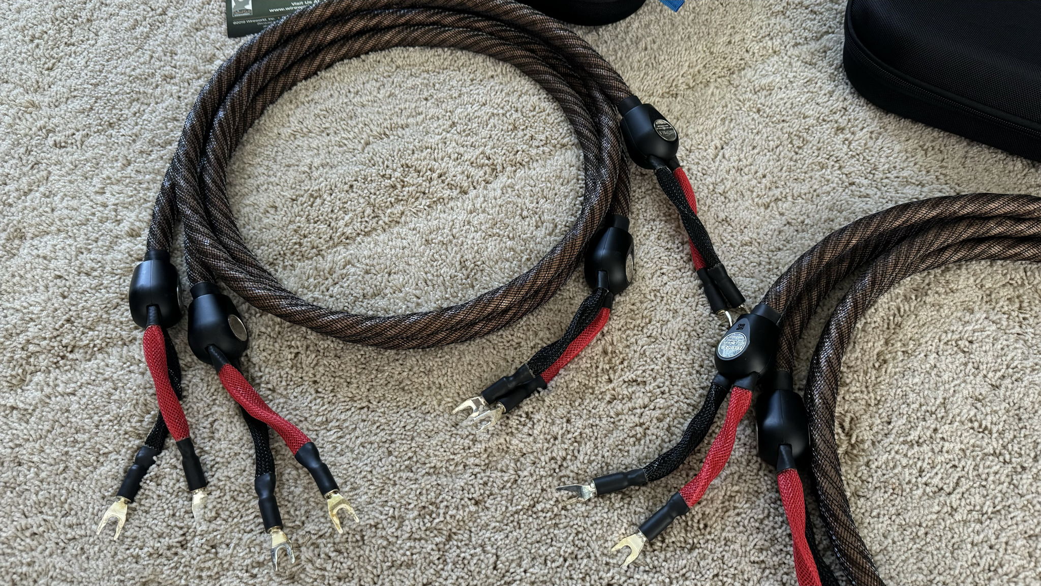 Wireworld  Eclipse 8 Speaker Cables 2.0m 6