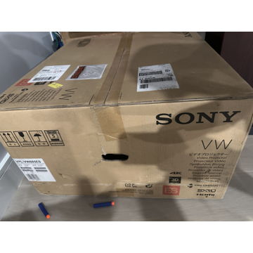 In Box NEW Sony VPL-VW885ES 4K laser projector