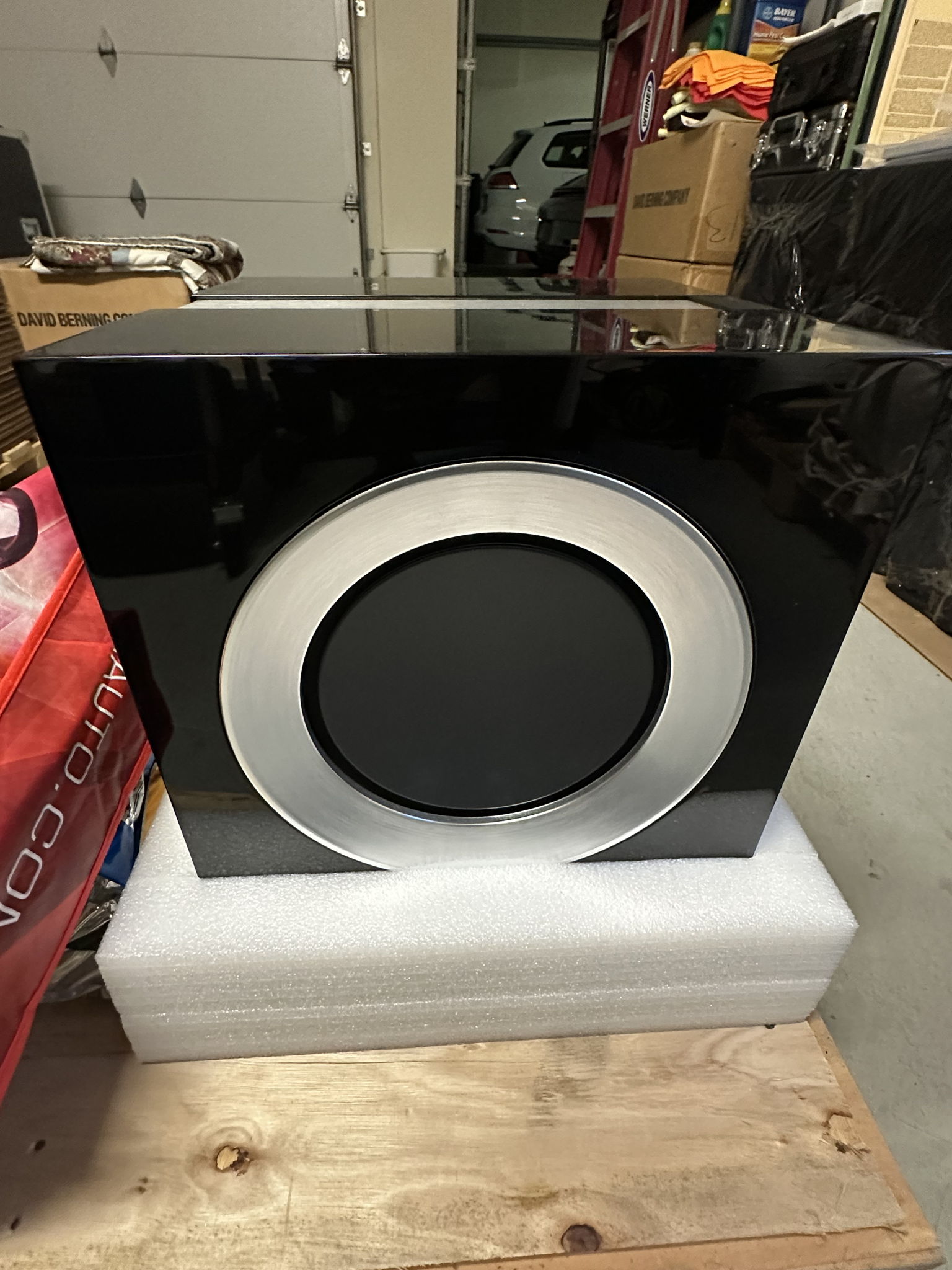 KEF R400B Black 3