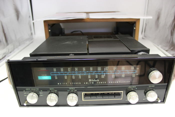 McIntosh MX113 FM/AM Stereo Tuner Preamplifier in Cabinet