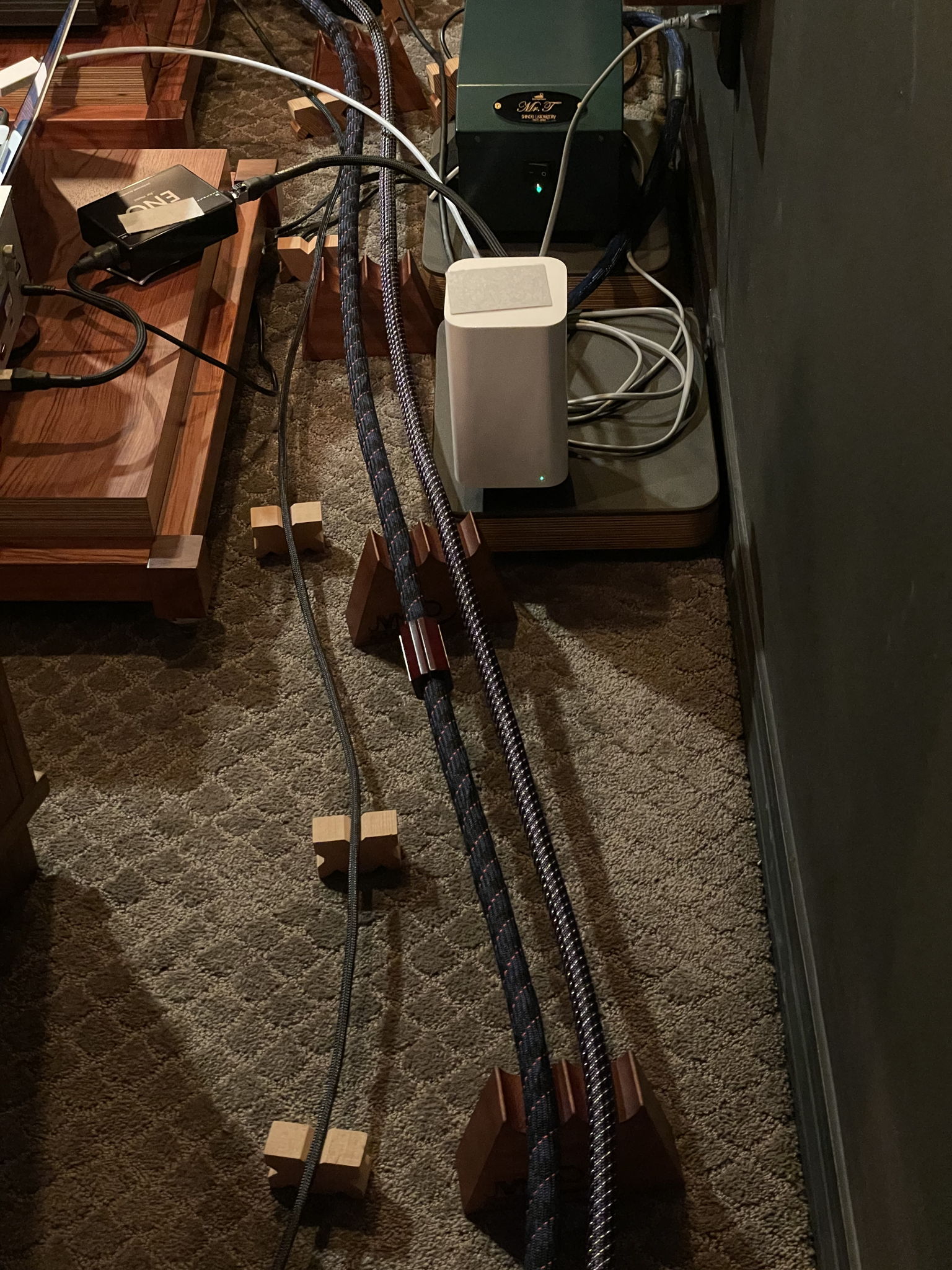 Cable Management 