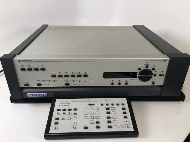 Proceed by Mark Levinson PAV Theater Processor / Stereo...