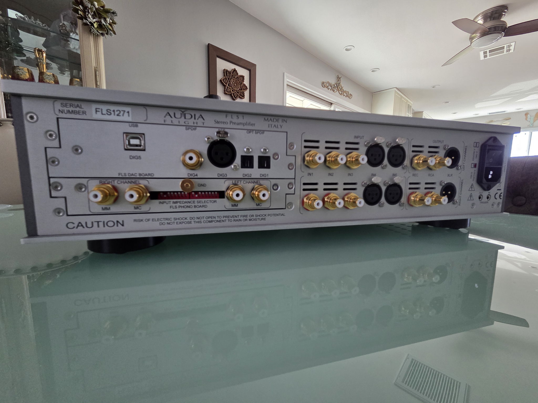 Audia Flight FLS 1 Preamp w/DAC + Phono Options - Demo ... 6