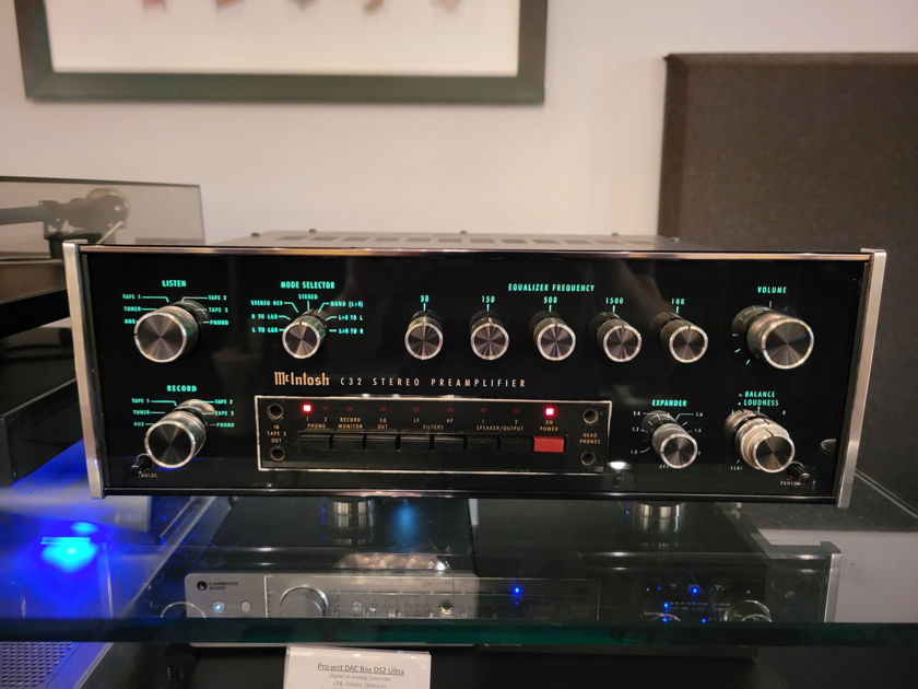 McIntosh C32 Solid State Preamplifier - Local Pick Up