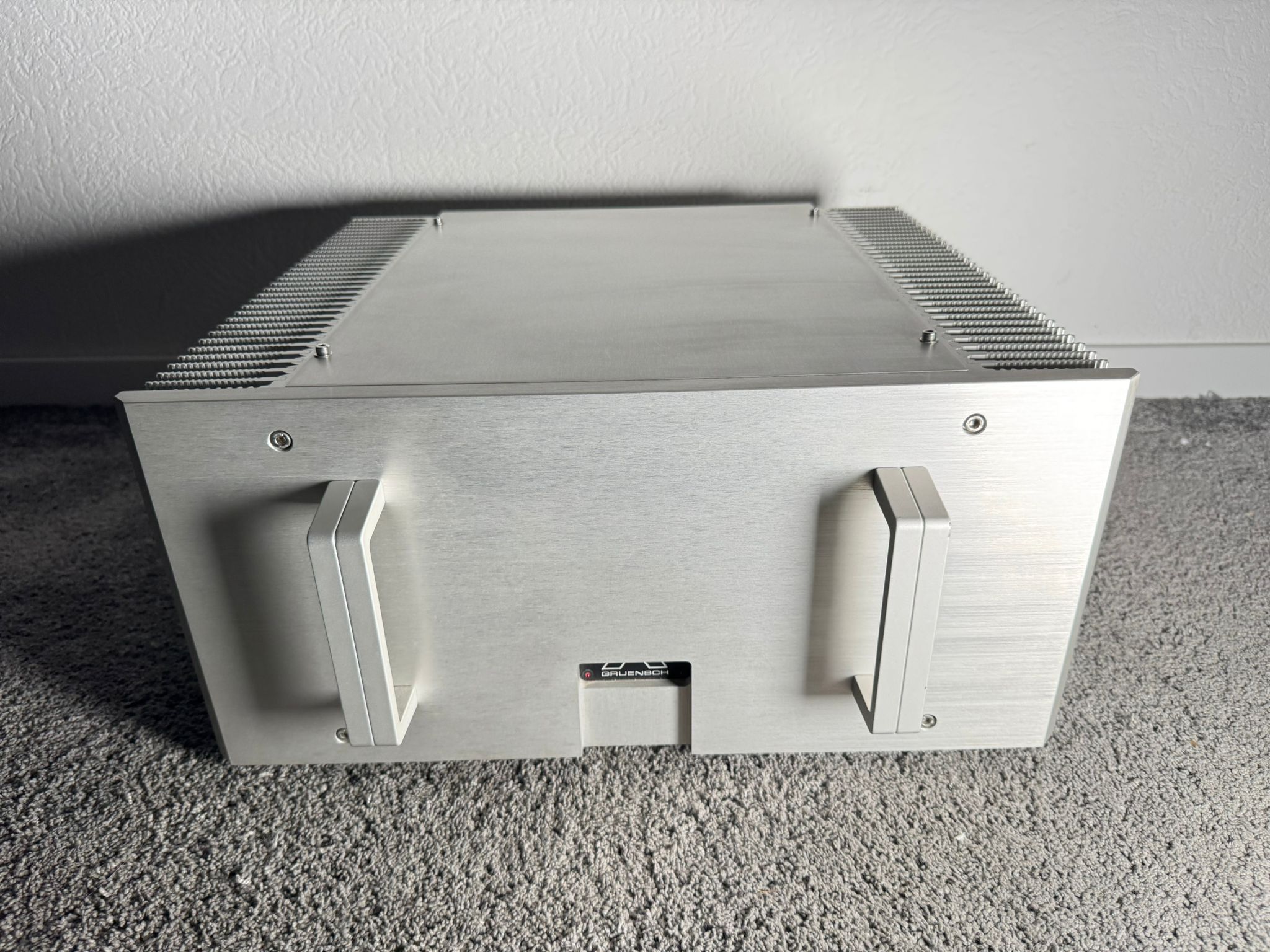 Gruensch CSE stereo power amplifier in silver