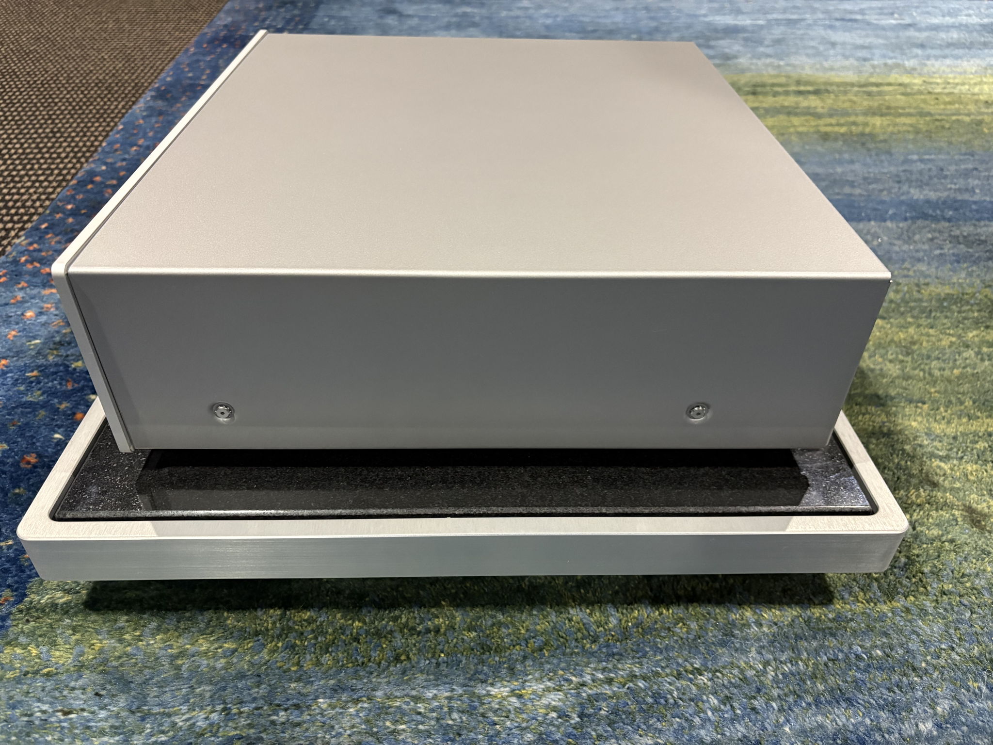 Luxman D-03X CD Player in Silver 5