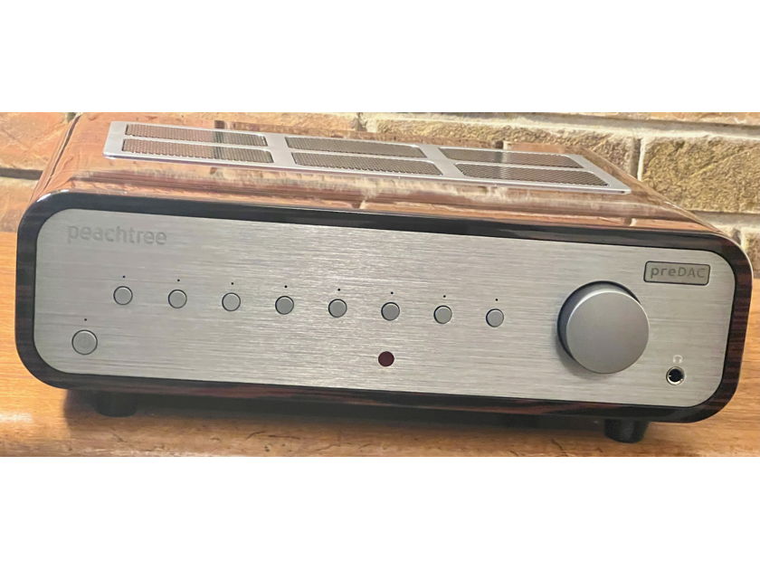 Peachtree Audio preDAC- 9/10 2 month old preamp w/DAC & phono stage
