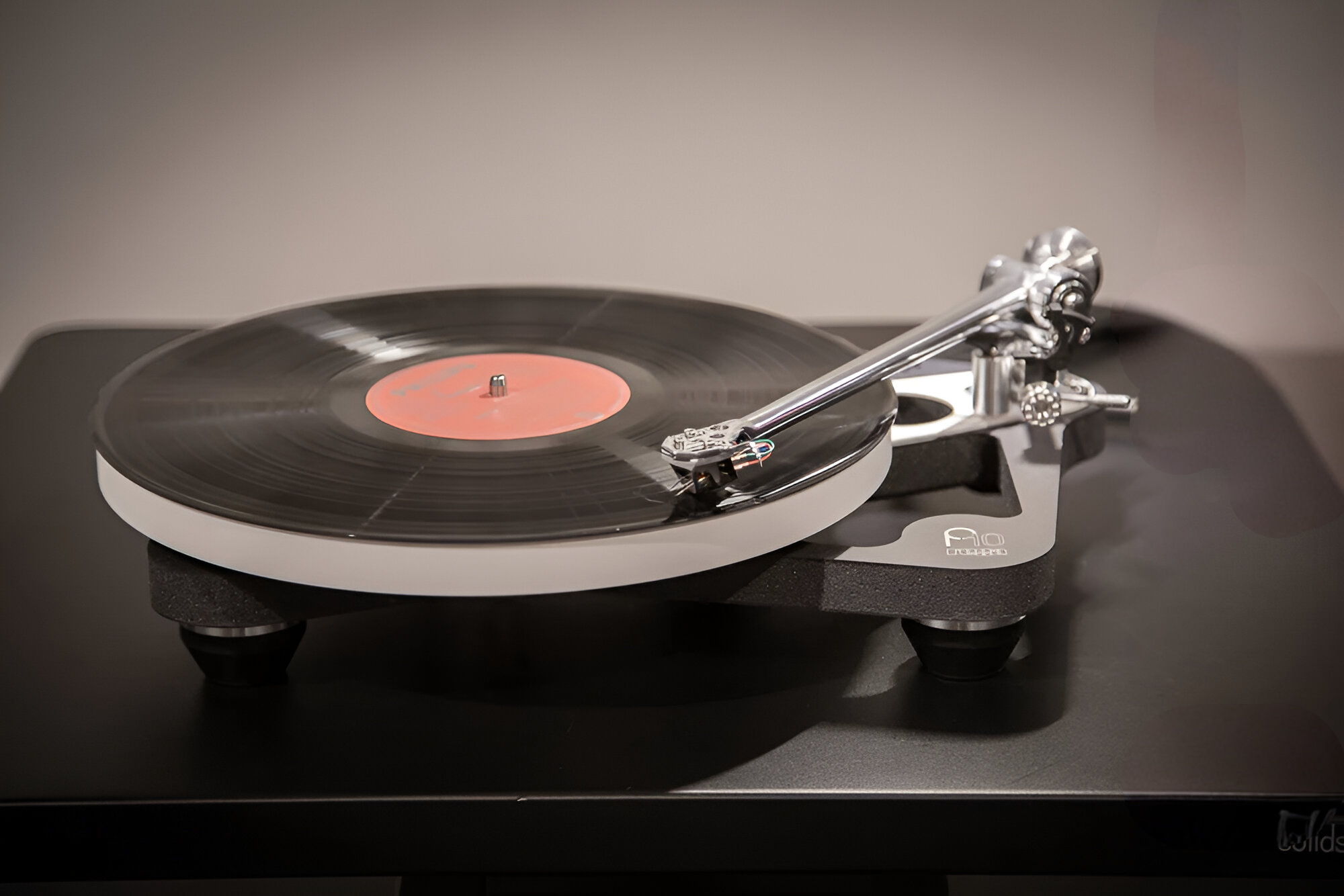 Rega Planar 10 Turntable with Rega RB3000 Tonearm, PL10...