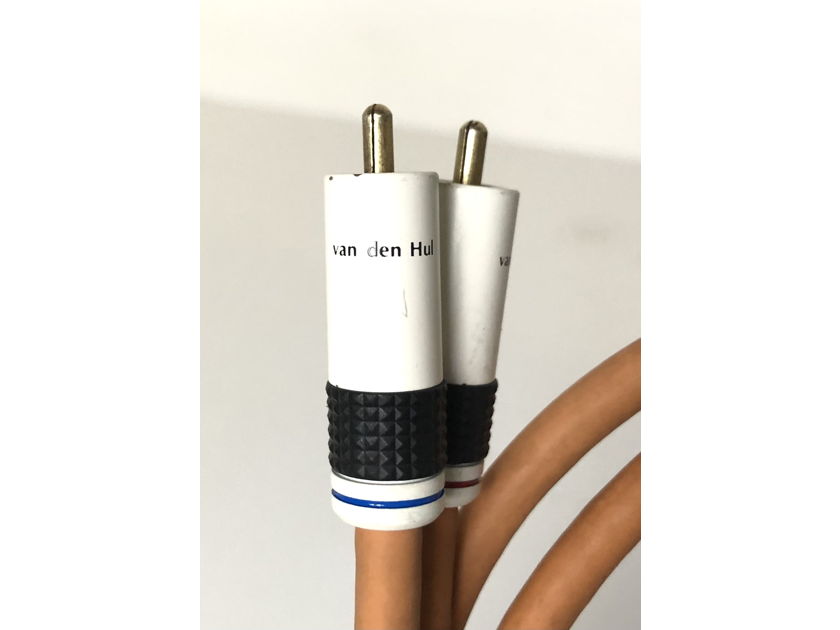 PAIR Van Den Hul CC THE FIRST Halogen Free 24" Interconnect RCA Audio Cables