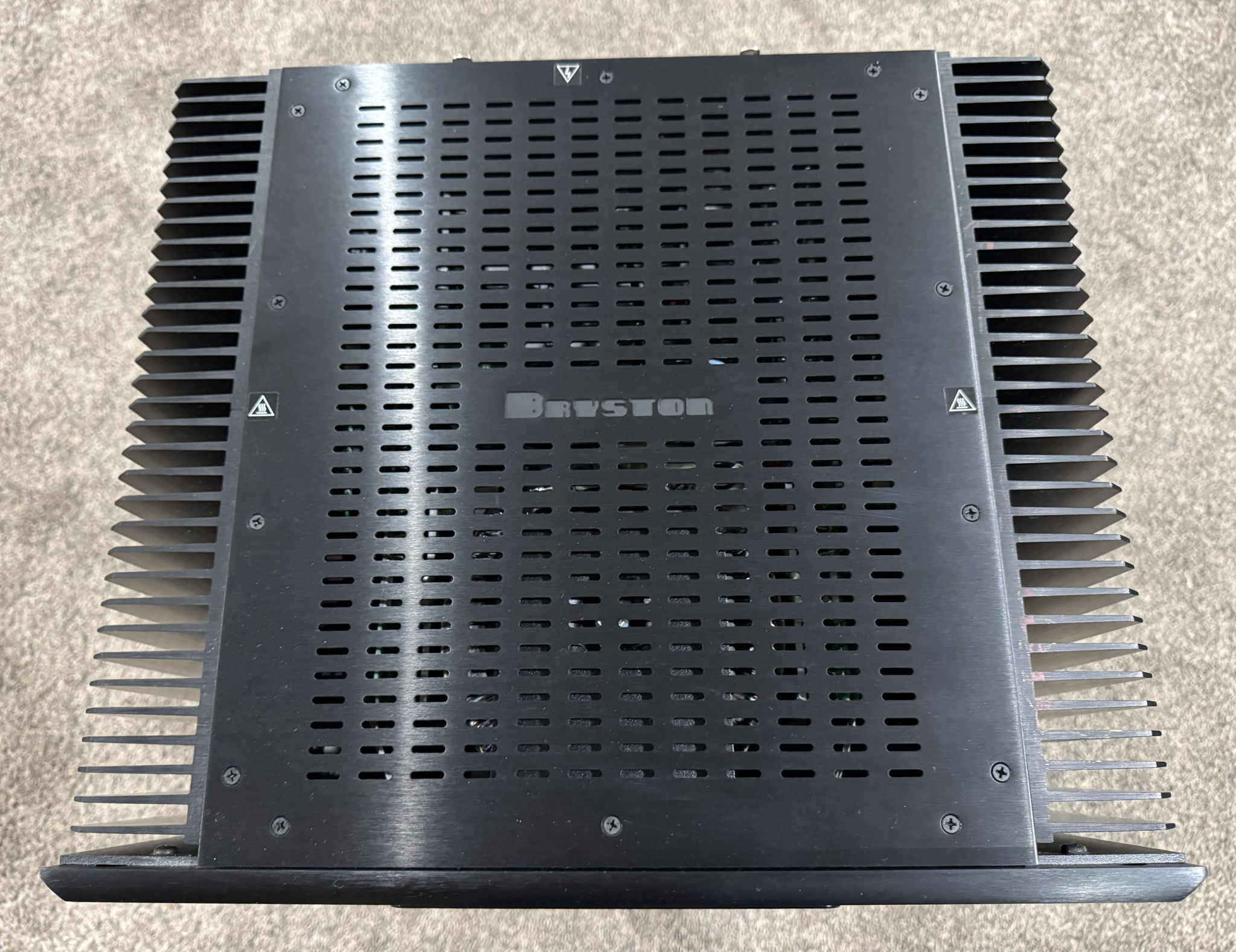 Bryston 4B3 Cubed Power Amplifier in Black. Free Shipping 3