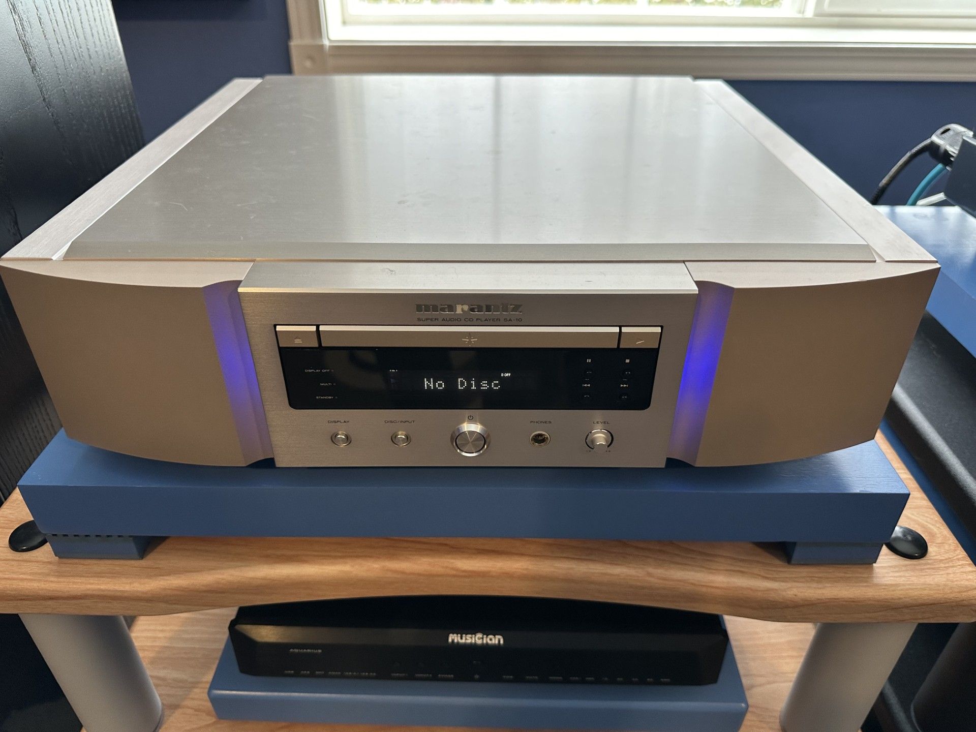 Marantz SA-10 SACD/CD Player/DAC