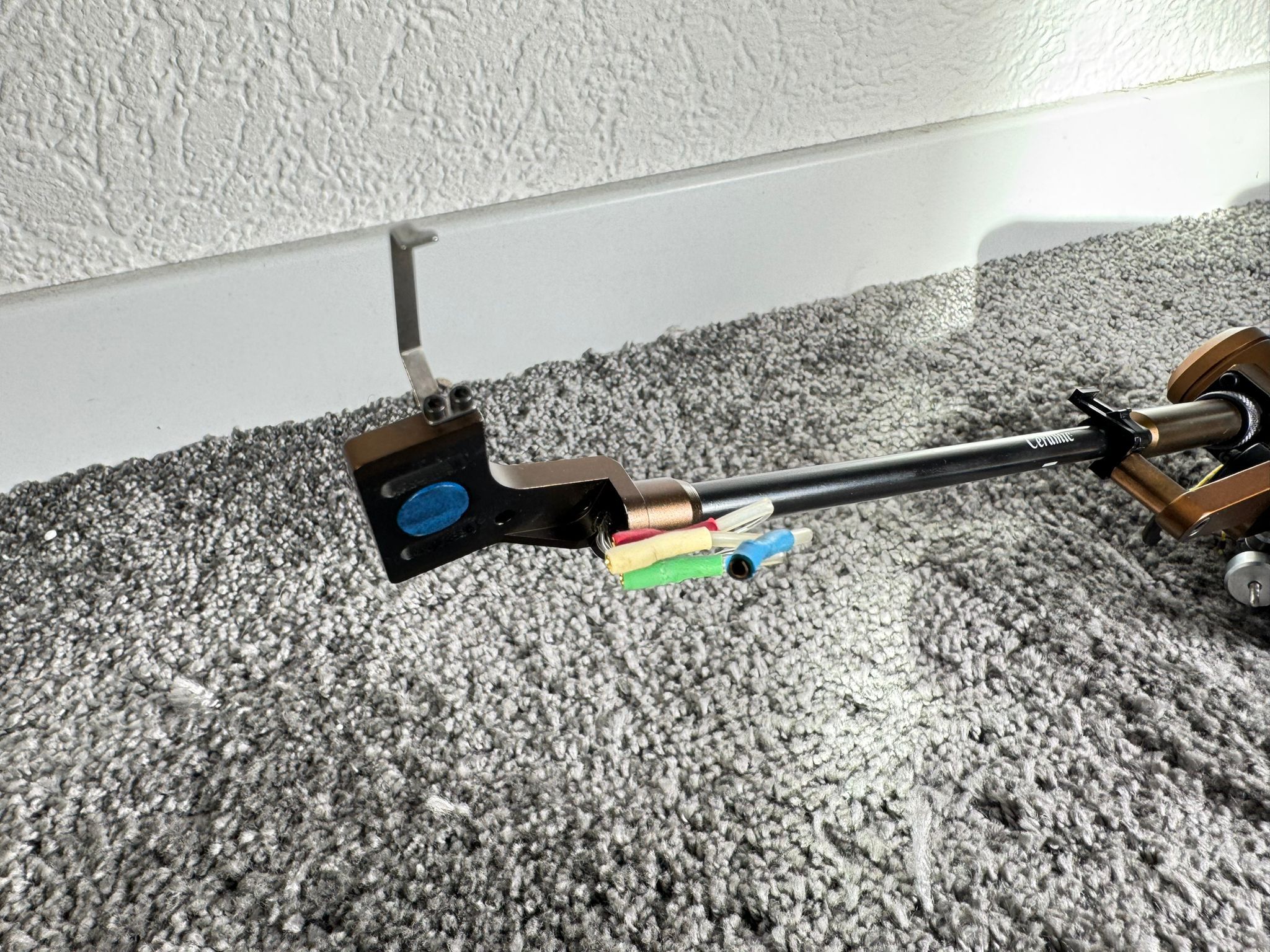 Graham Engineering Model 1.5t ceramic tonearm 7