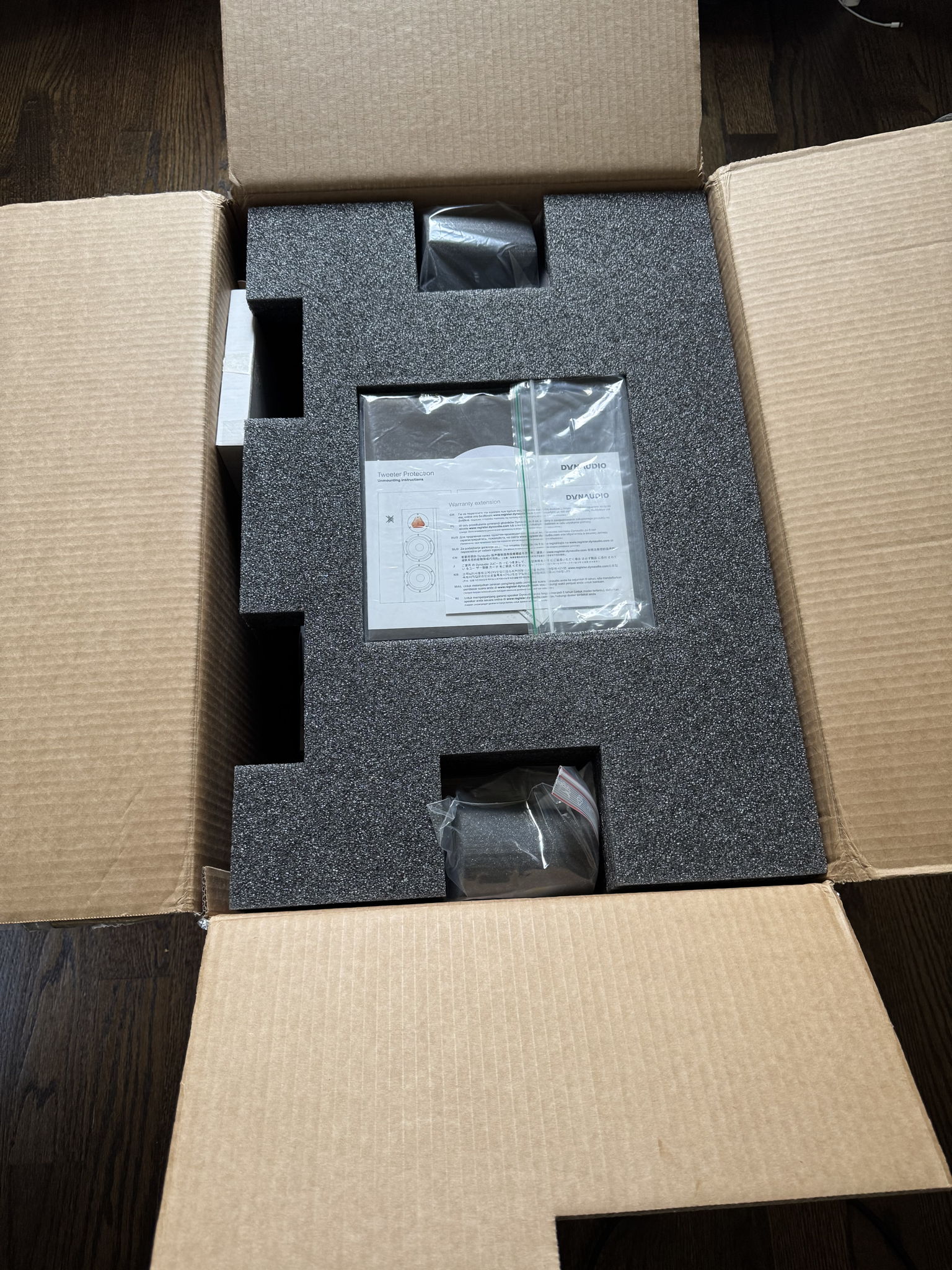 Dynaudio  Special 40 5