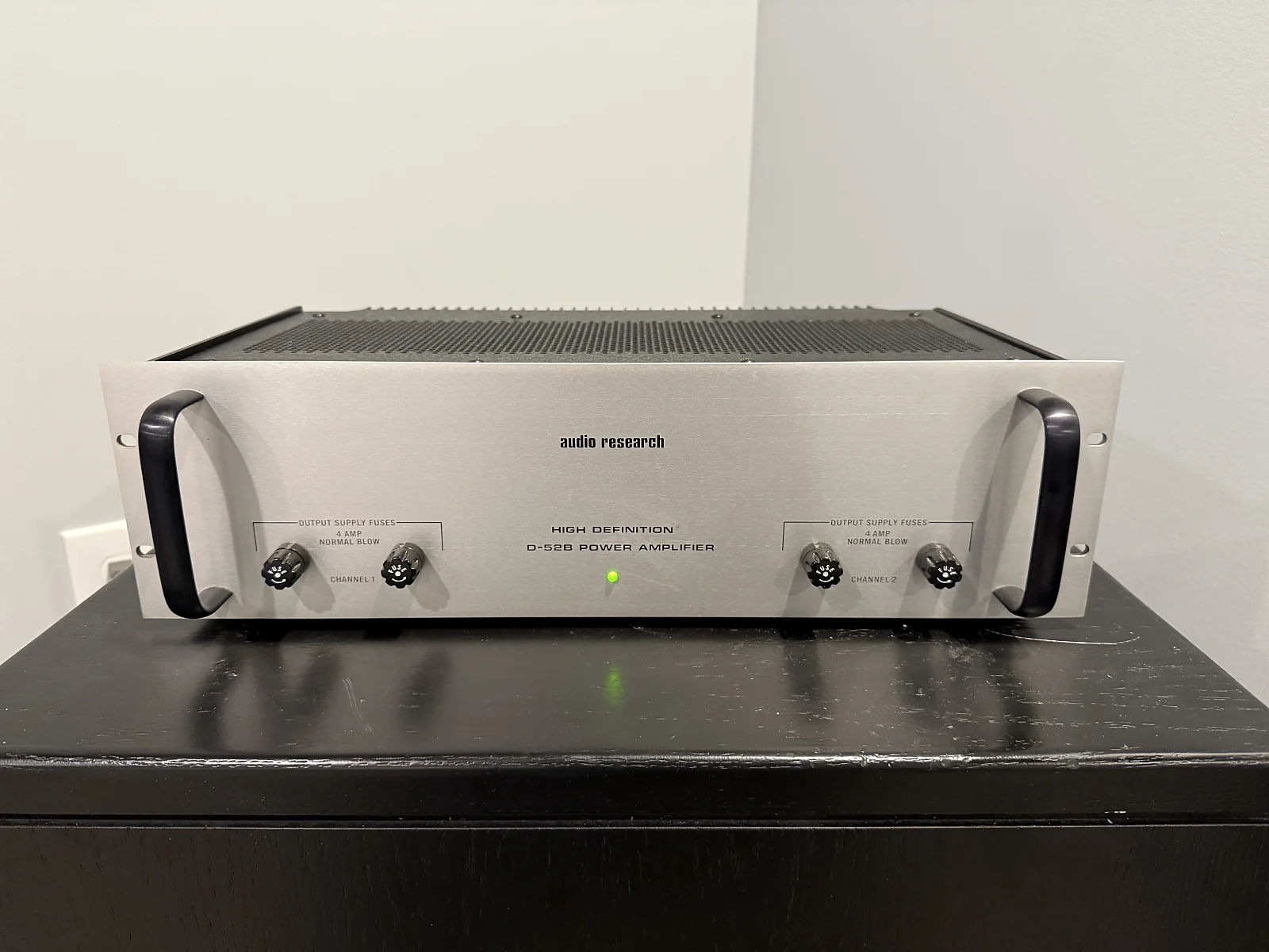 Audio Research d-52b