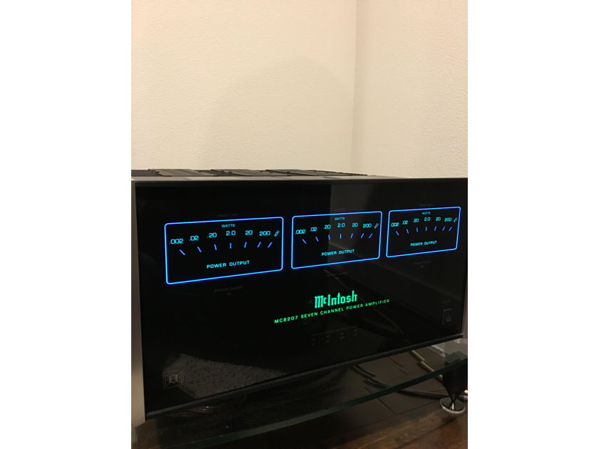 McIntosh MC8207 Amplifier 200 watts x 7 channels of clean power, one owner in new condition