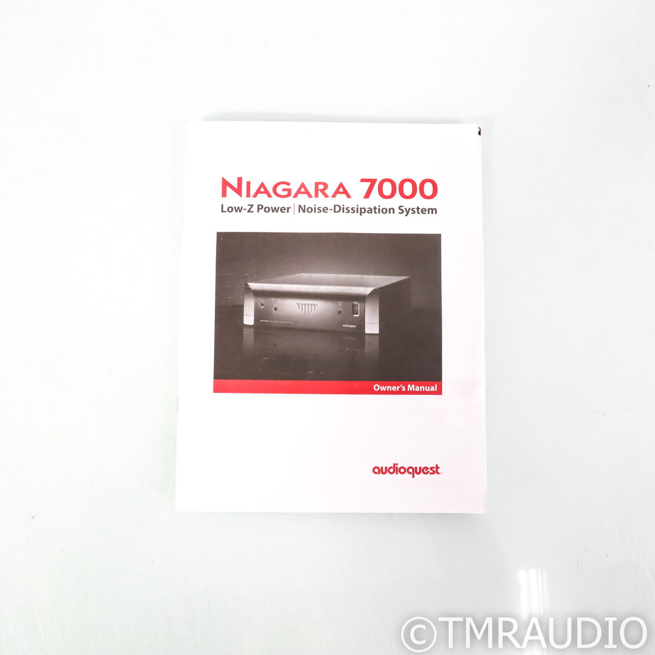 AudioQuest Niagara 7000 AC Power Line Conditioner (69150) 12