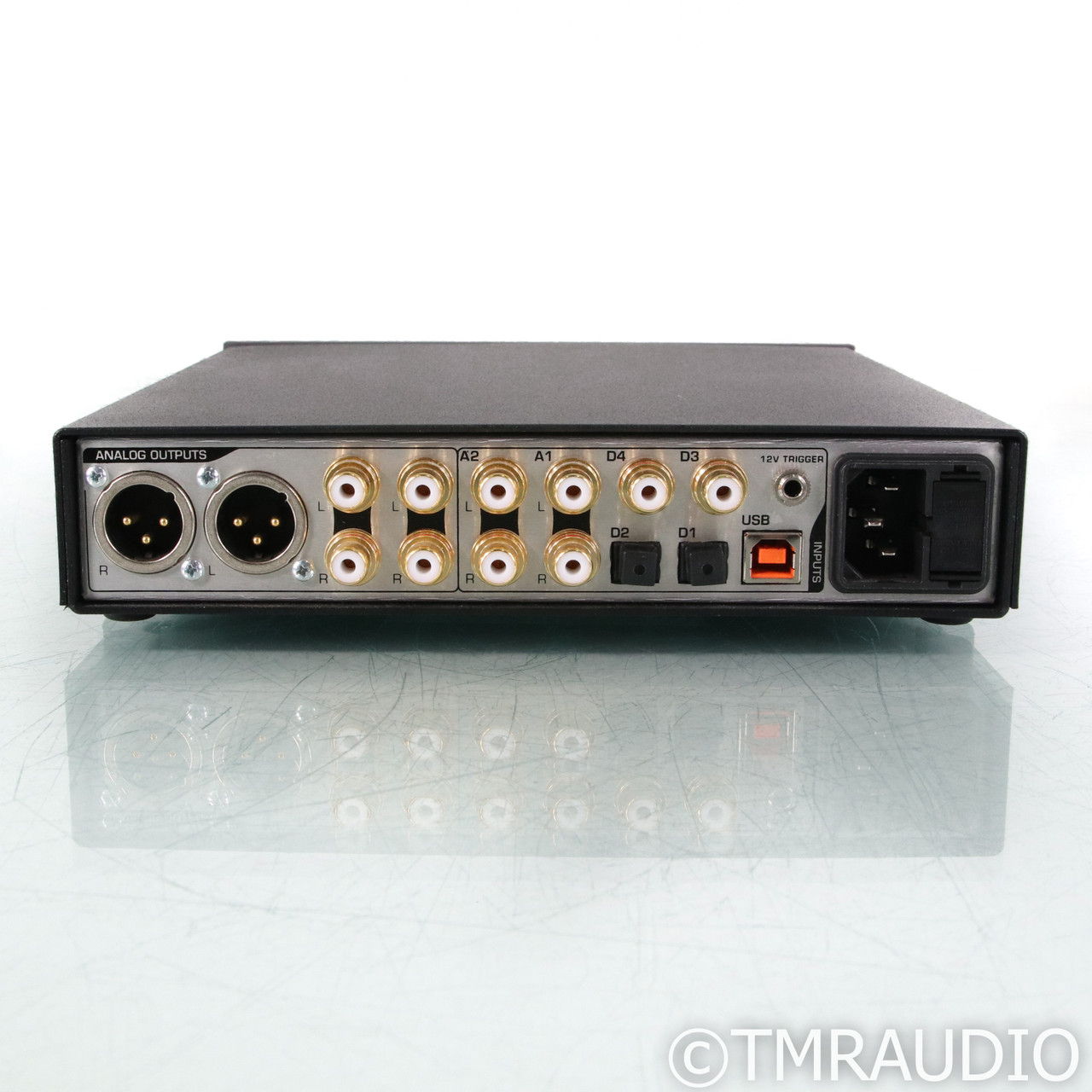 Benchmark Media DAC2 HGC DAC & Headphone Amplifier (67496) 5