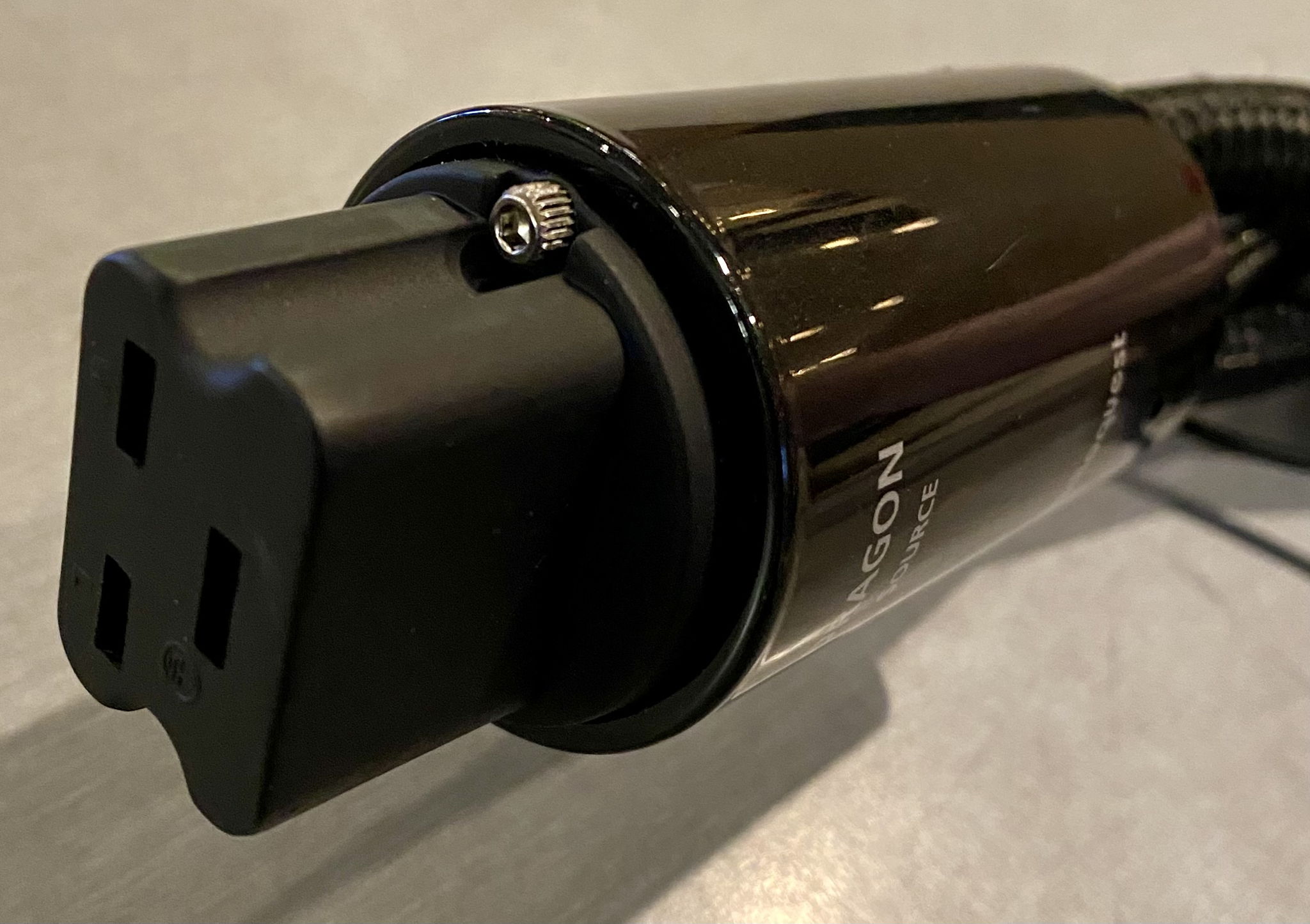 *DEMO* AudioQuest Dragon Source Braided Power Cable | 2... 6