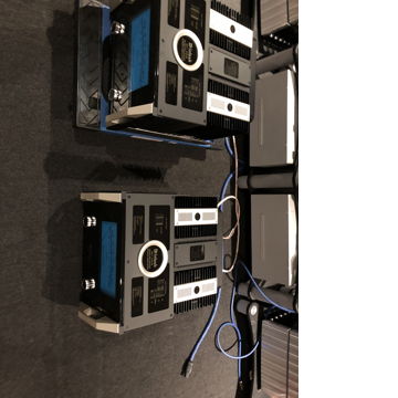 McIntosh MC1.25KW Monoblock pair