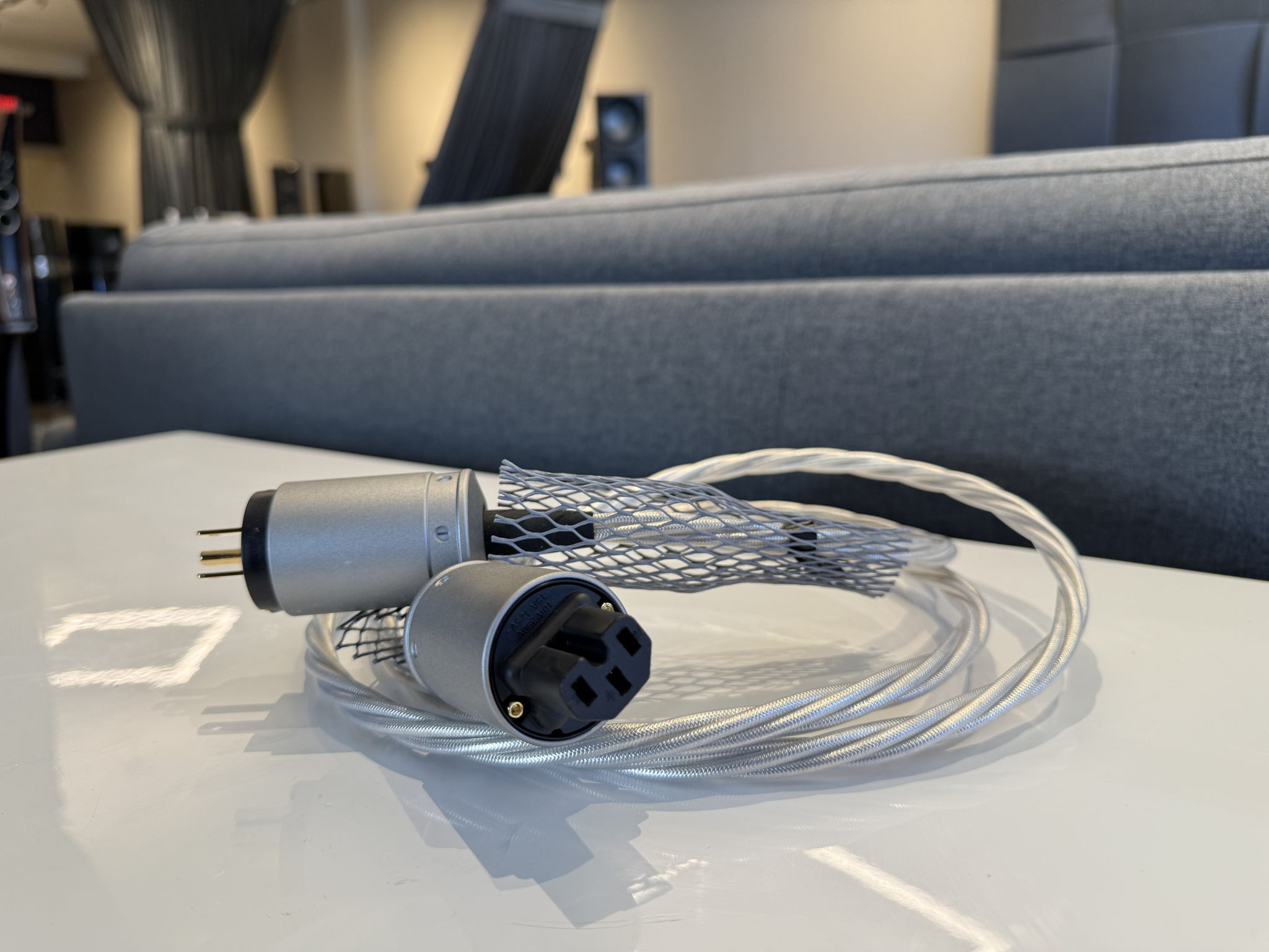 Ansuz Acoustics - D2 PowerBox, Sortz, Darkz, Sparkz, & ... 7