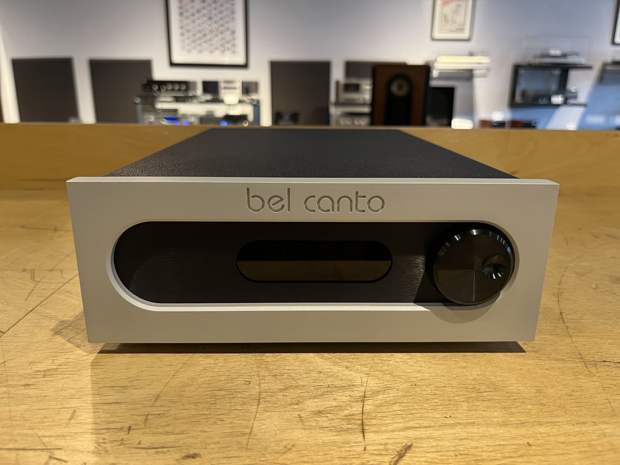 Bel Canto Design e.One DAC 3 D/A Converter w/ Remote, B... 2
