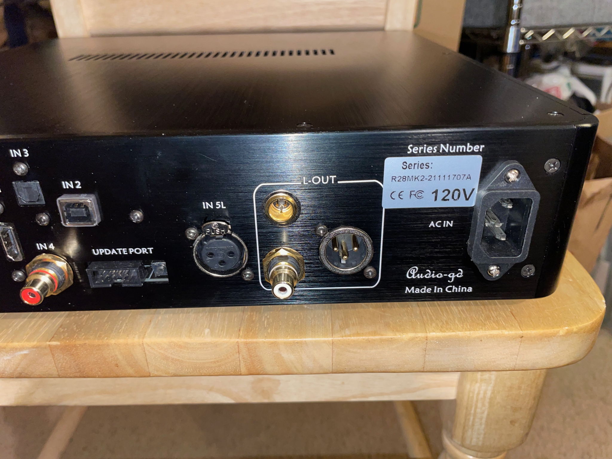 Audio GD R28 NOS balanced preamp and hp amp, R2R DAC 6